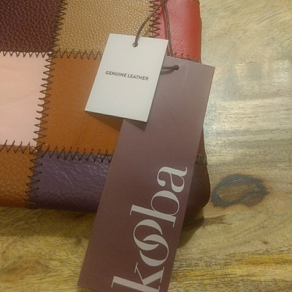 Kooba patch wristlet - Picture 3 of 6